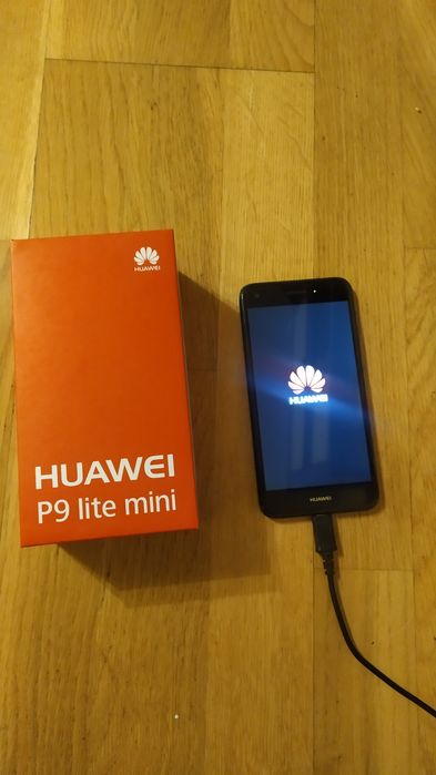 Telefon Huawei P9 lite mini czarny z etui z magnesem
