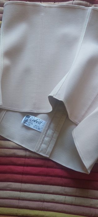 Cinta / colete Modelador Beje. A Nova a estrear. 3XL