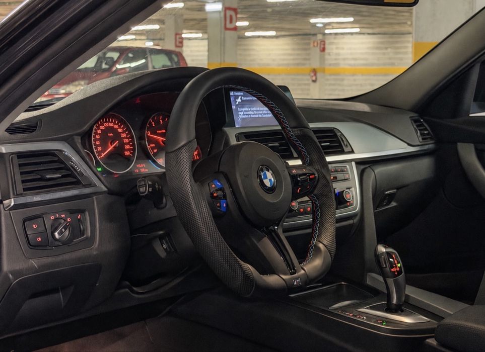 BMW 320d Touring Look M3 (279€ mes)
