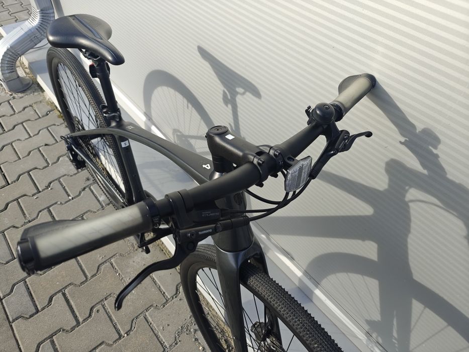 2xTrek FX4+  Sport karbon rozmiar S Shimano Cues 10s