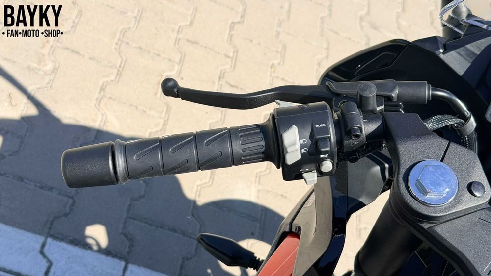 Мотоцикл CFMOTO 250SR Lite