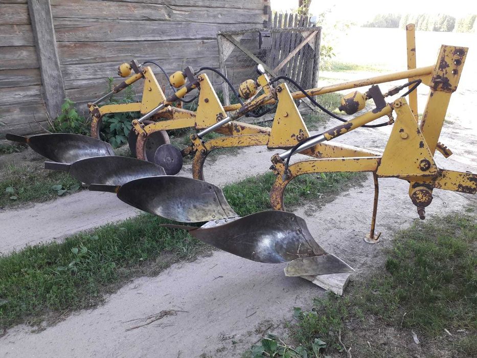pług 4skibowy Widder 4x30cm odkładnice śrubowe