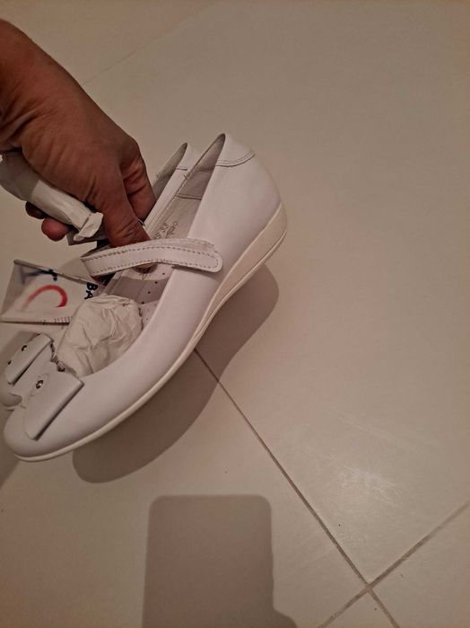Buty dla dziewczynki komunia 33