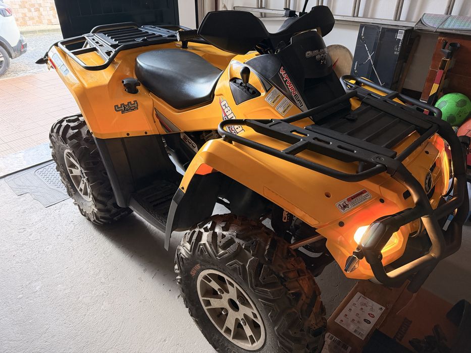 Moto 4 - CAN AM Outlander 800