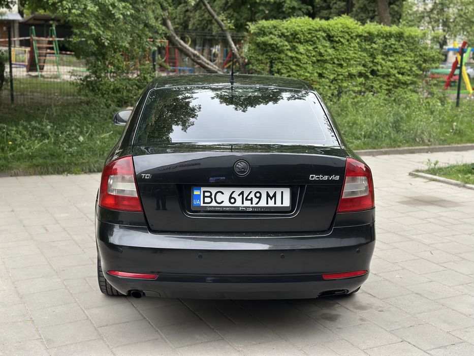 Skoda Octavia 2010 рік 1.6 дизель