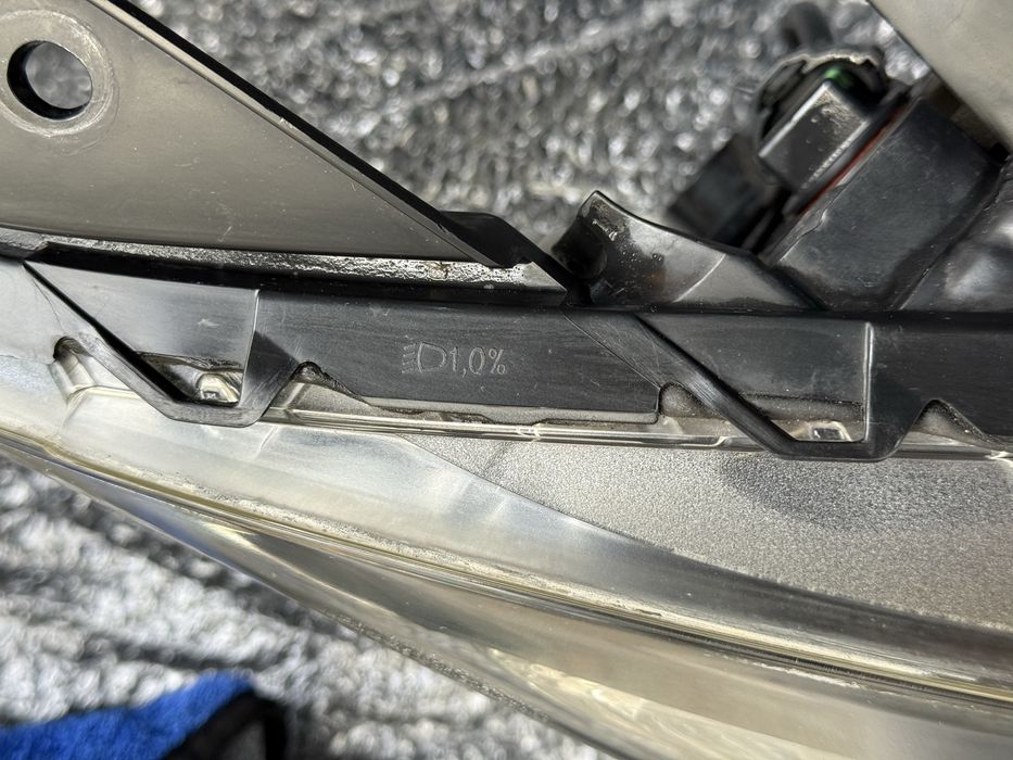 Права фара на Mazda 3 2013-2016 рік, ідеальний стан