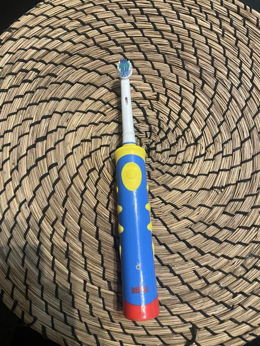 Rączka szczoteczki elektrycznej Oral-b