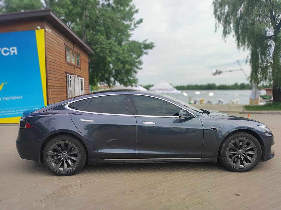 Тесла Модел S75D 2018 р. Київ