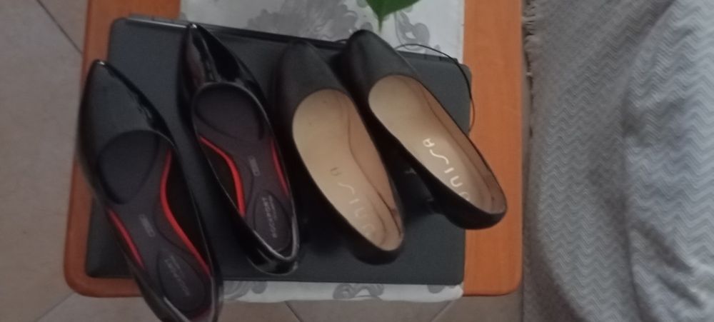 2 pares sapatos novos n 35