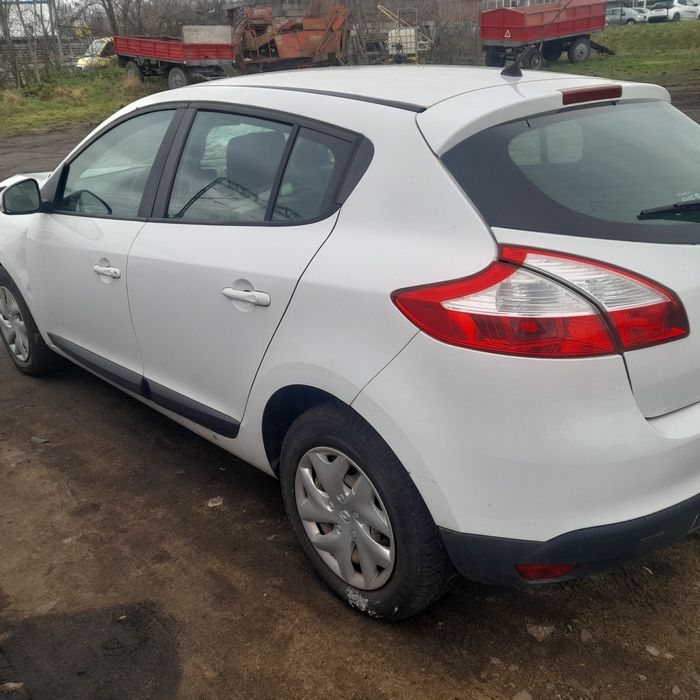 Renault megane 3 1.6 na części