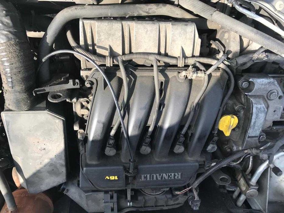 Renault Clio 1.2.16V. Ano 2000