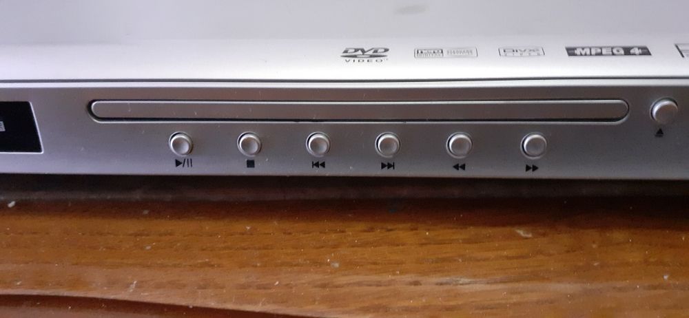 Leitor de DVD e cartões de memória