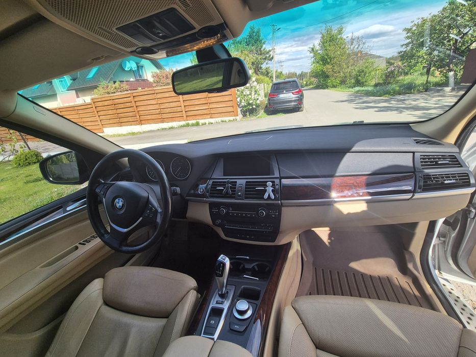 BMW X5 E70 4.8I aerokit