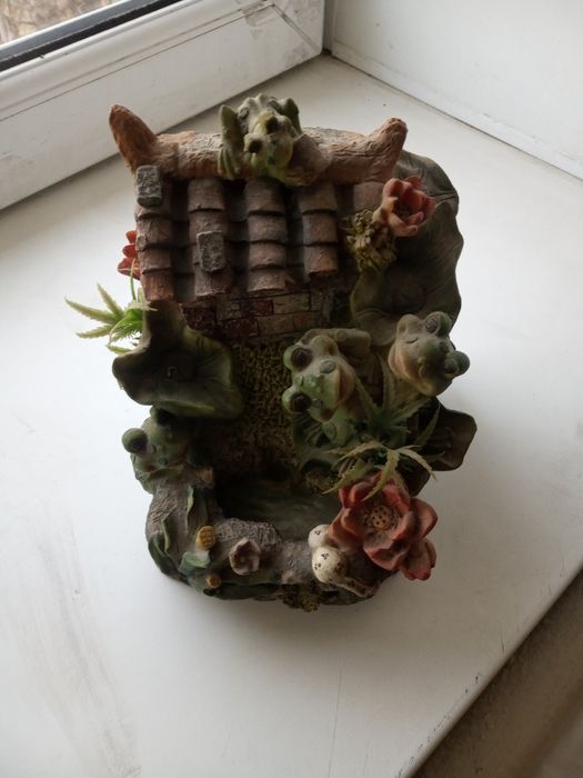 Фонтанчик декоративный  новый