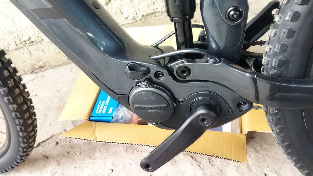 Giant Stance E+1 (2023р НОВИЙ)  документи, зарядне, педалі