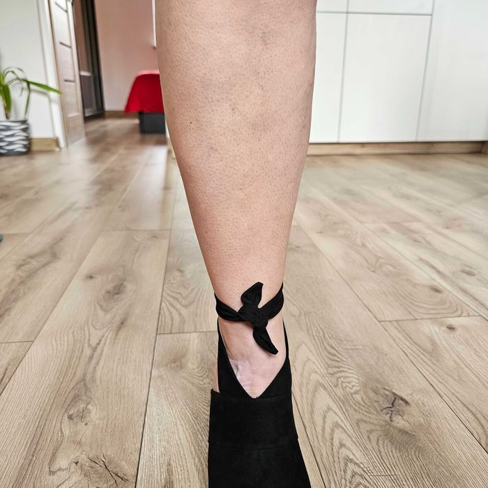 Sandały czarne na słupku