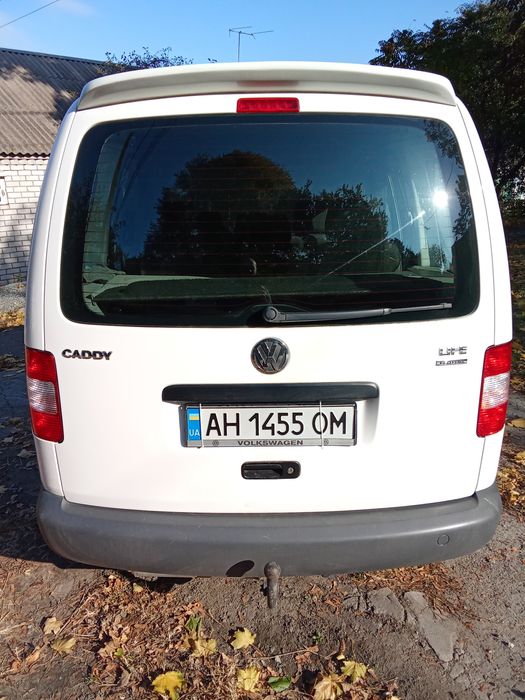 Продам Фольксваген каддик  2008 г.в,2.0 бензин  MPI,пяти дверей.