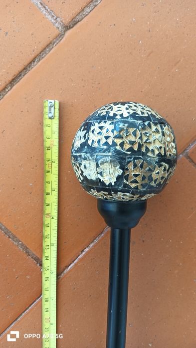 Varão em ferro c/bolas esculpidas