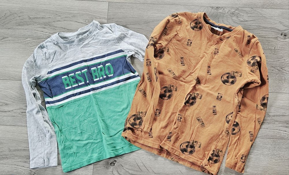 Paka koszulek chłopięcych.