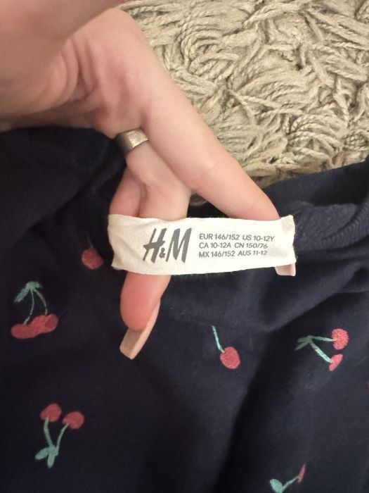 Продам стильну темно-синю кофту H’M для дівчинки(зріст 146/152 см)