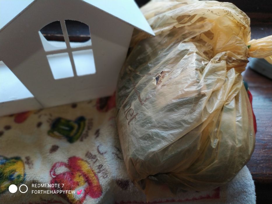 Оконная кормушка для птиц