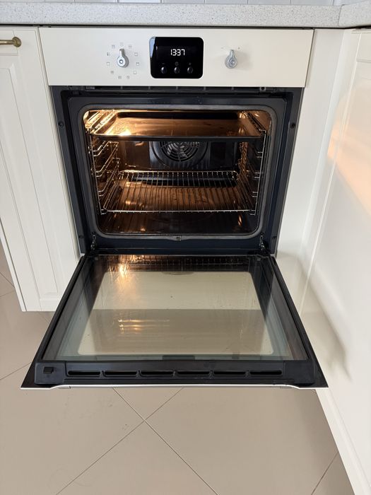 PIEKARNIK do zabudowy Electrolux dla IKEA MATTRADITION biały używany