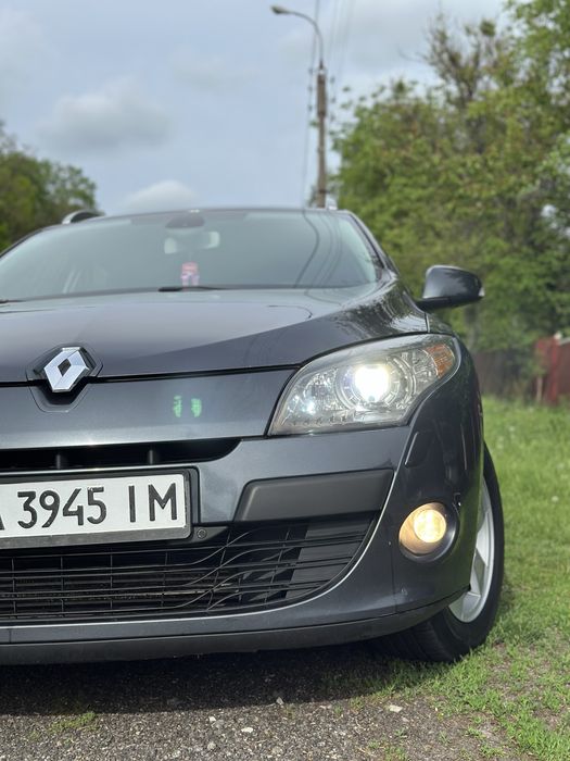 Renault Megan 2010 рік