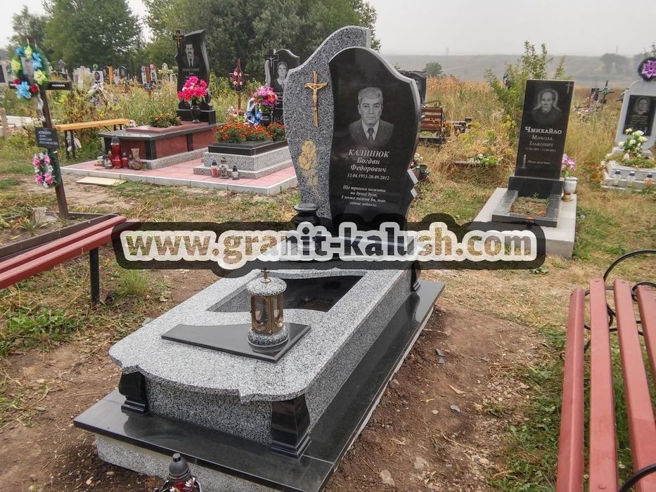 Пам'ятники від виробника з граніту виготовлення,установка,доставка.