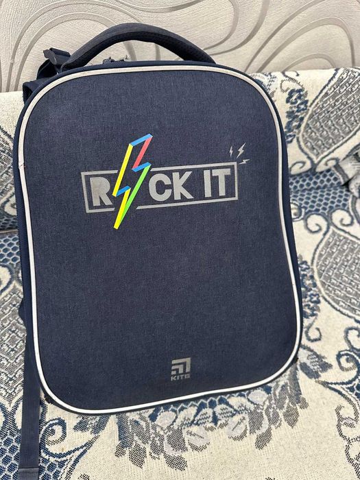 Школьный каркасный рюкзак + сумка для обуви Kite Rock it