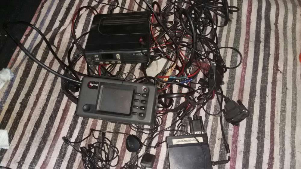 Gps GT SIGMA e radio MOTOROLA para taxi