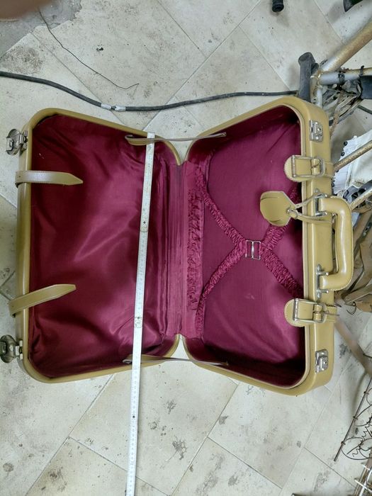 Malote antigo no estado real que se encontra nas fotos