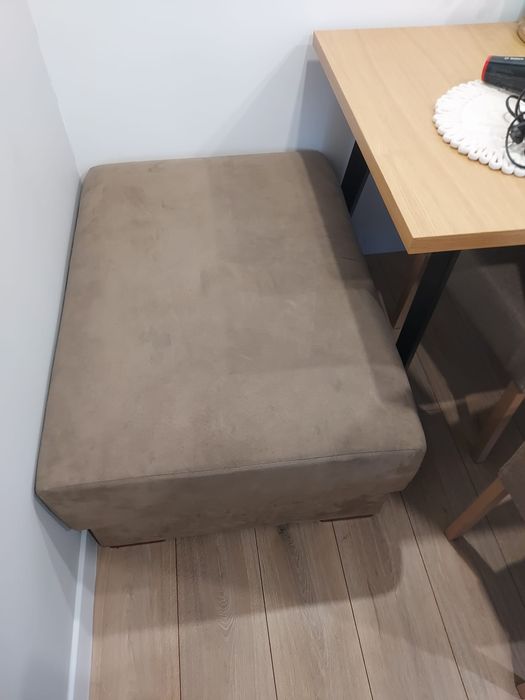 Pufa beżowa/brązowa