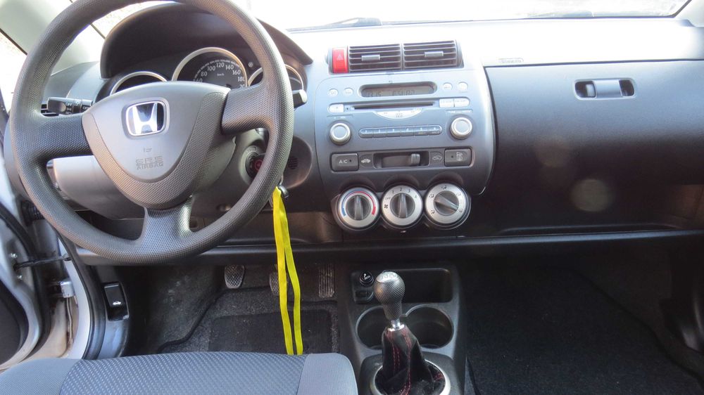 piekna swieżo sprowadzona stan idealny zarejestrowana