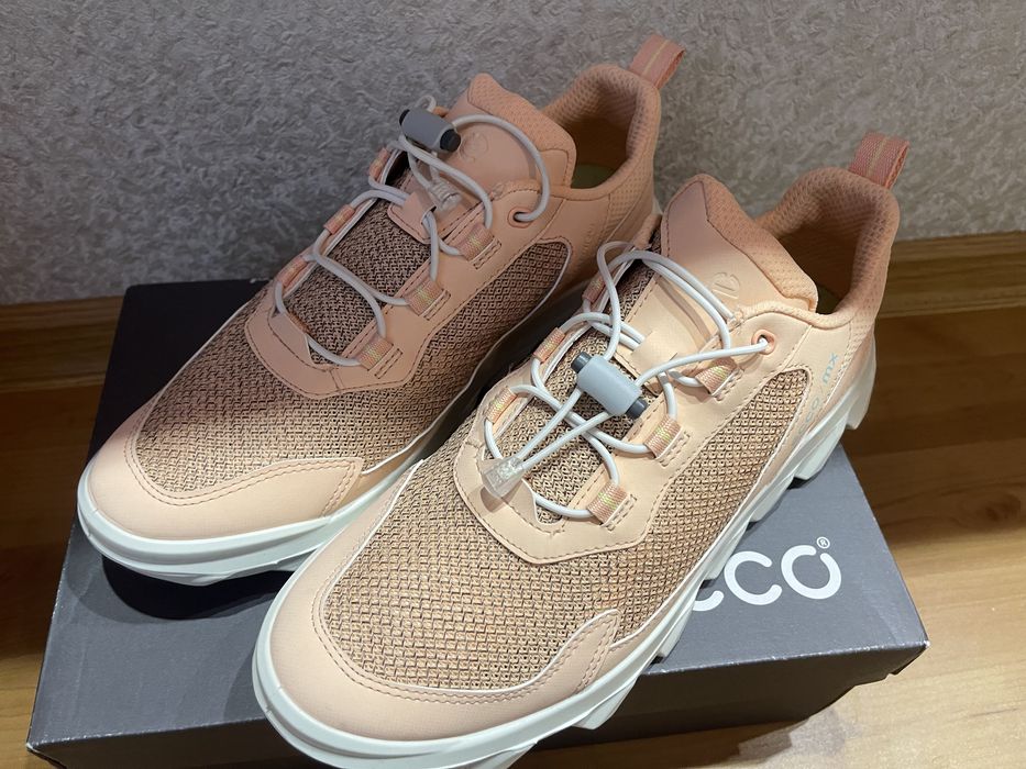 Кросівки Ecco р.40 25-25,5 см