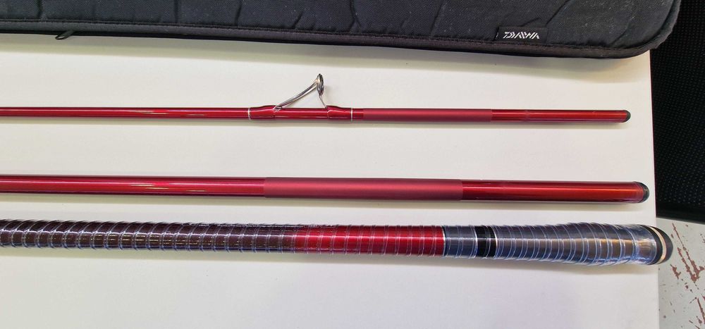 Daiwa tournament caster ii híbrida
