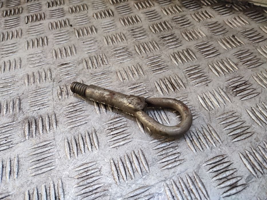 Opel Astra III H hak holowniczy wkrętka ucho