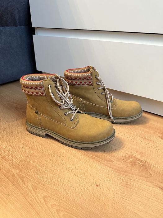 Черевики, ботинки