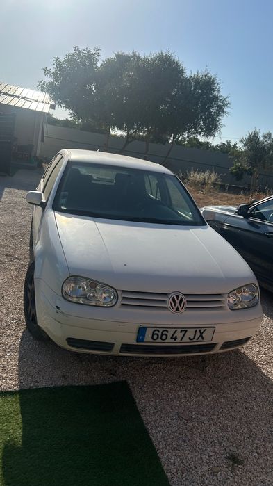 Carrinhas e carros