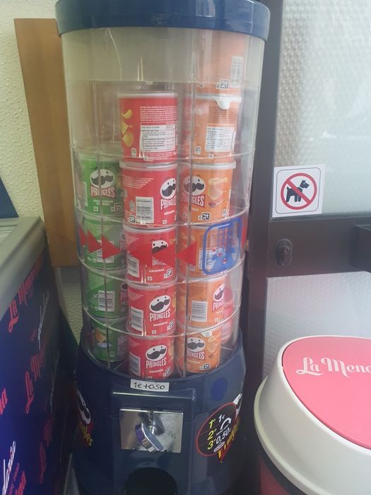 Maquina de venda pringles
