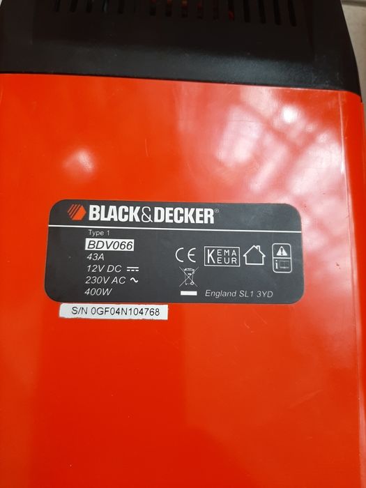 Przetwornica 12 / 230   400 W Black&Decker