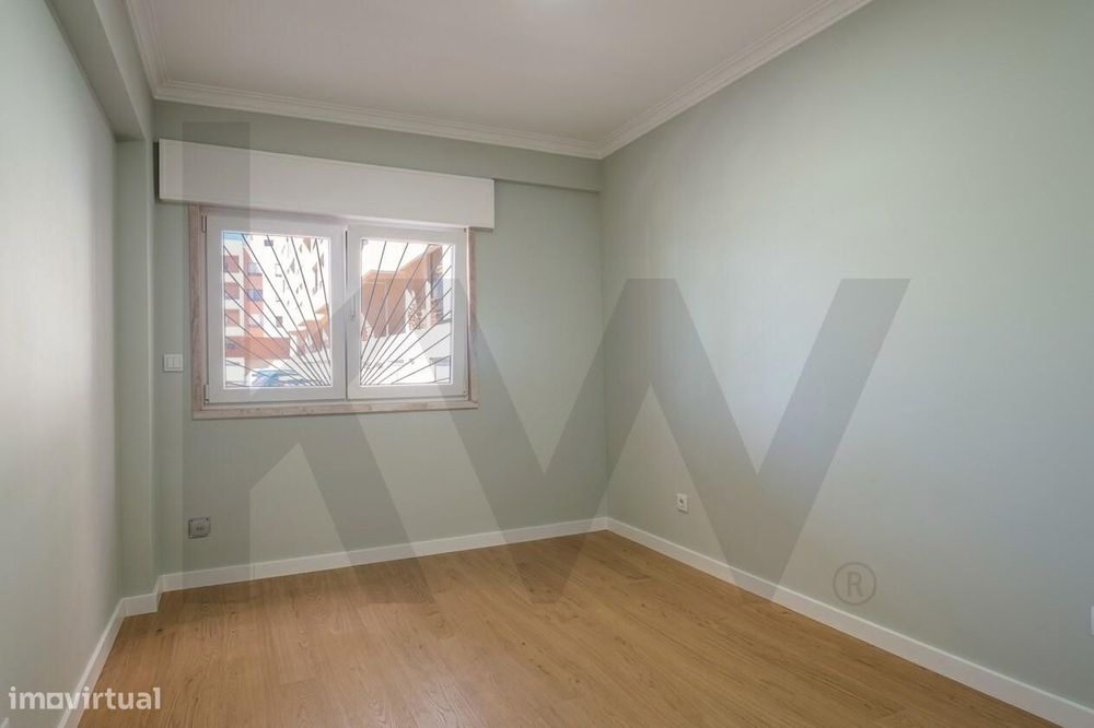 Apartamento T2 Totalmente Remodelado na Quinta do Rosário/Costa da Gui