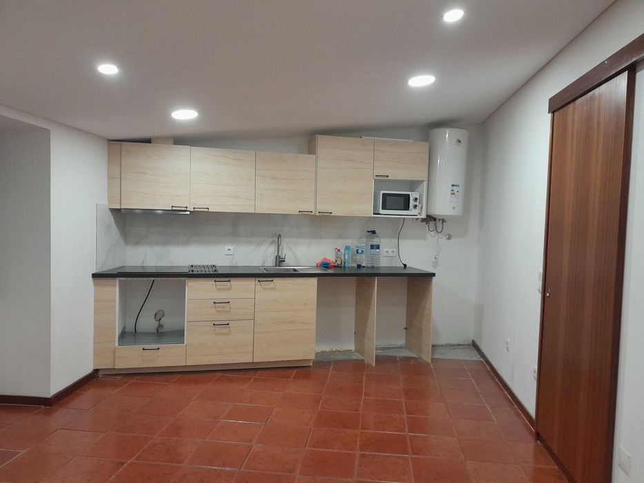 Arrenda-se T2 em Baguim do Monte