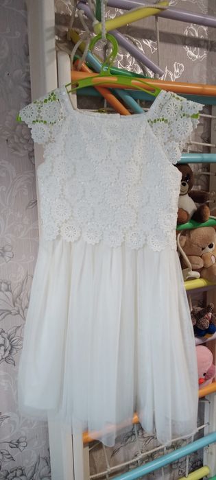 Продам дитячу сукню