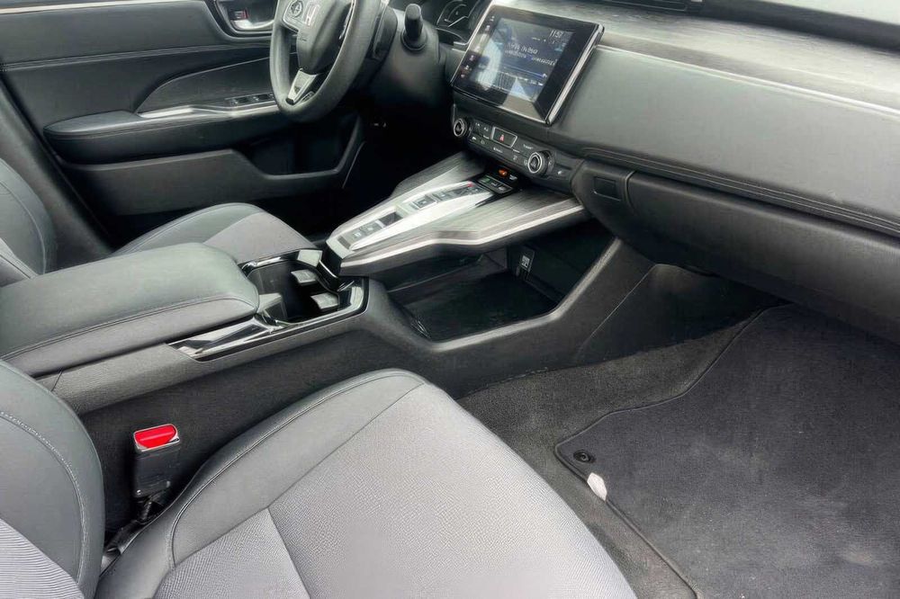 Honda Clarity      2020