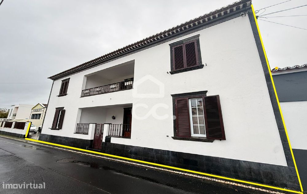 Moradia com 4 Quartos - Nossa Senhora do Rosário - Lagoa