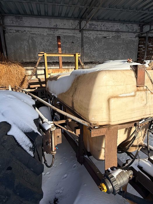 Обприскувач причіпний ОП-2000