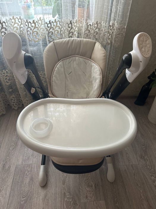 Стільчик-гойдалка для годування  Carrelo cascata 2 в 1