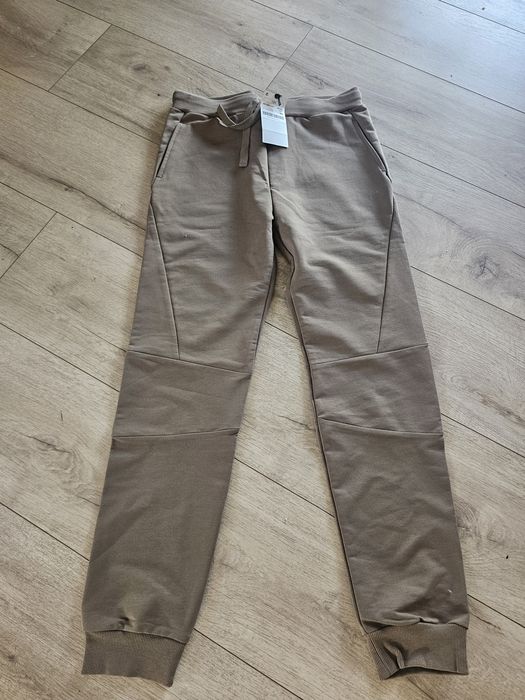 Nowe spodnie chlopiece 158