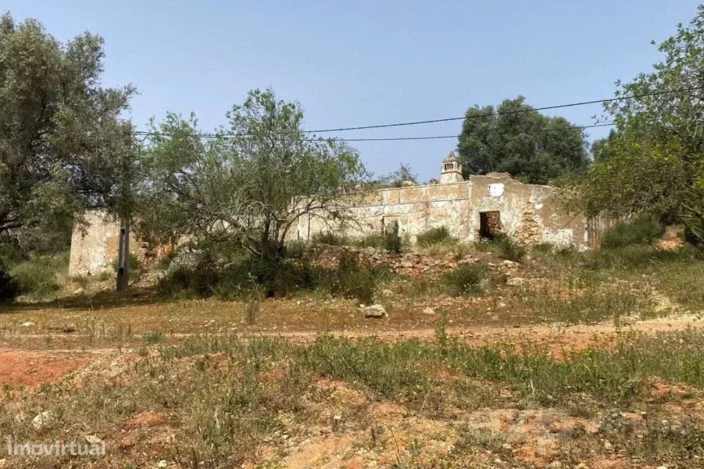 Terreno Misto Rustico/Urbano com ruinas a venda em distrito-Faro