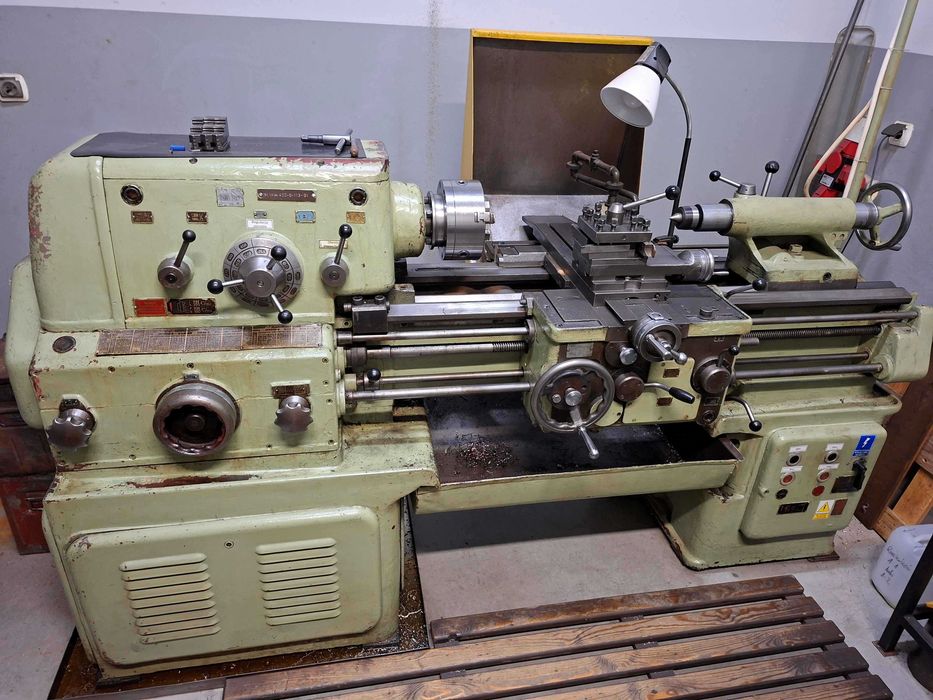 Tokarka uniwersalna TUB-32